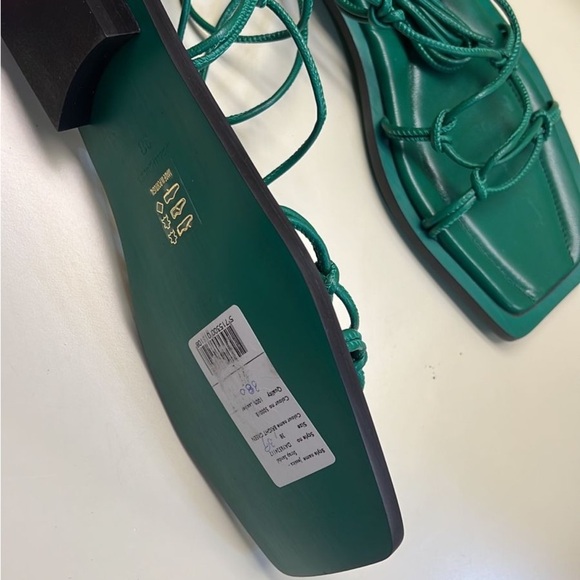 EUROPEAN FASHION: DAY BIRGER Green Strappy Sandals - Picture 4 of 8